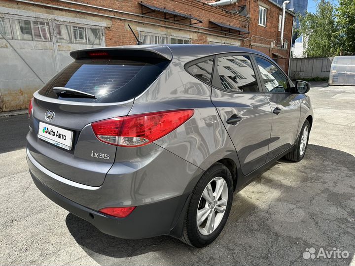 Hyundai ix35 2.0 AT, 2011, 130 292 км