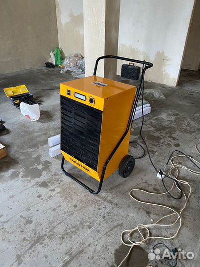 Осушитель воздуха master DH 92 R78D