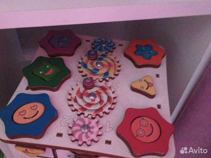Детские развивающие игрушки