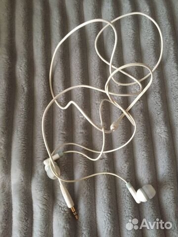 Наушники для iPhone проводные