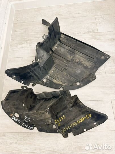 Подкрылки задние левый и правый Honda Insight ZE2