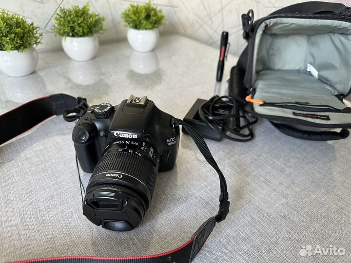 Зеркальный фотоаппарат canon 1100d