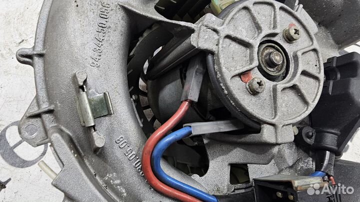 Мотор печки в сборе на Mercedes-Benz W140