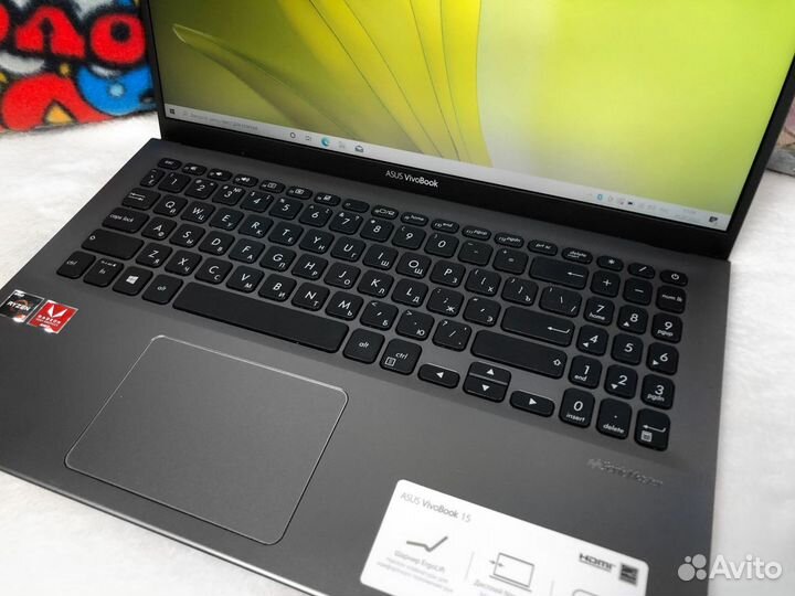 Ультрабуки Asus на Ryzen+Radeon Vega+SSD+15.6“