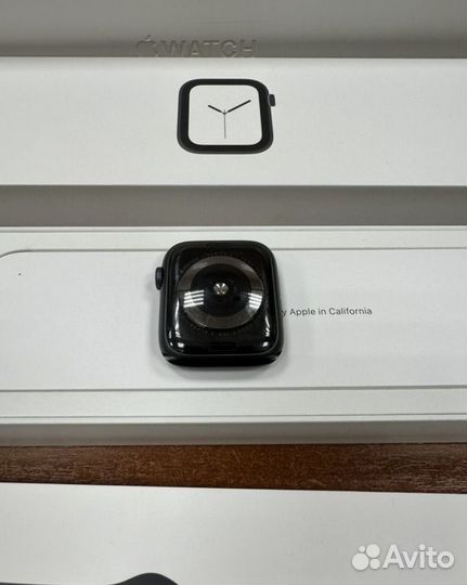 Часы apple watch 4 44mm