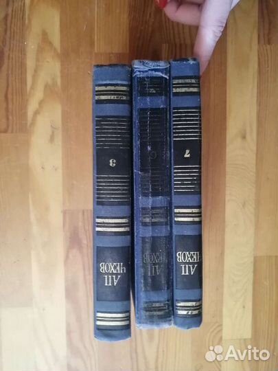 Книги - подробнее в описании