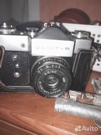 Пленочный фотоаппарат зенит