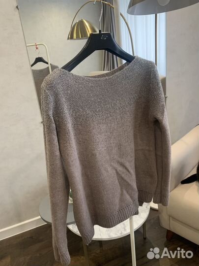 Свитер женский