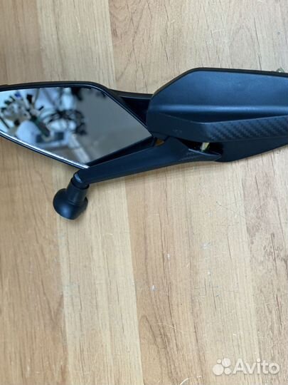 Зеркало заднего вида на электровелосипед