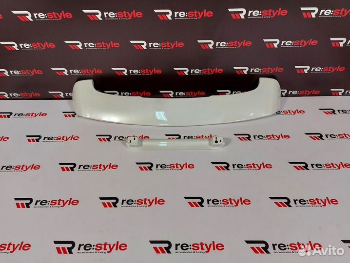 Спойлер Toyota Land Cruiser 100 D689