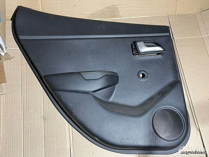 Обшивка двери задней левой Kia Rio, III 2012