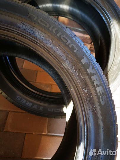 Nokian Tyres Hakka Blue 2 215/50 R17 W