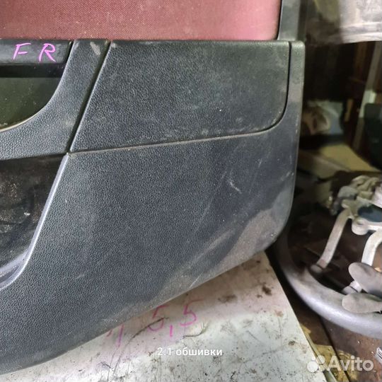 Обшивка двери передняя правая ford fiesta mk5