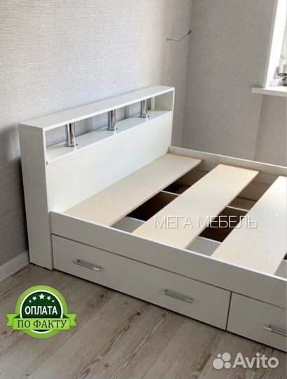 Кровать двуспальная