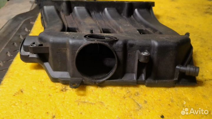 Коллектор впускной Renault Duster