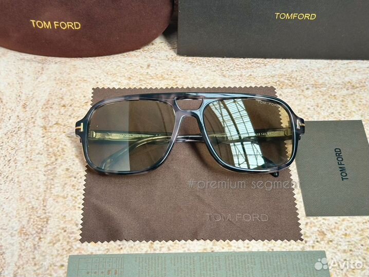 Очки унисекс Tom Ford “Falconer” арт. TF884 03А