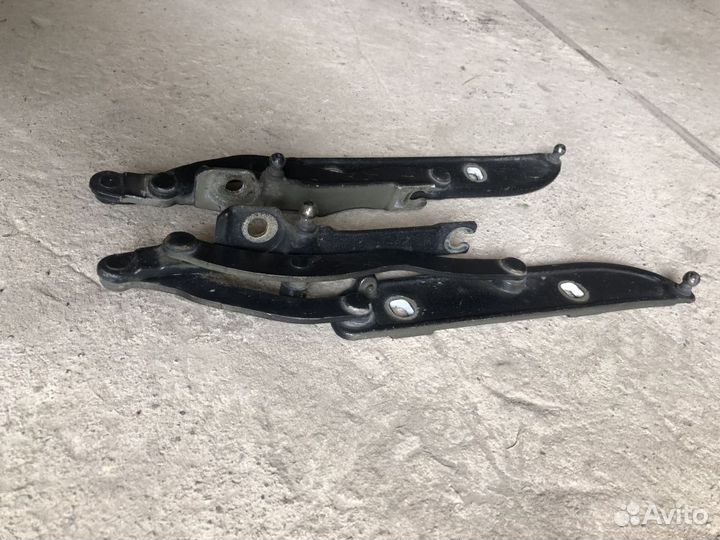 Петли багажника BMW E46