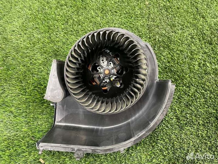 Мотор печки Bmw X5 E70 N55B30 2010