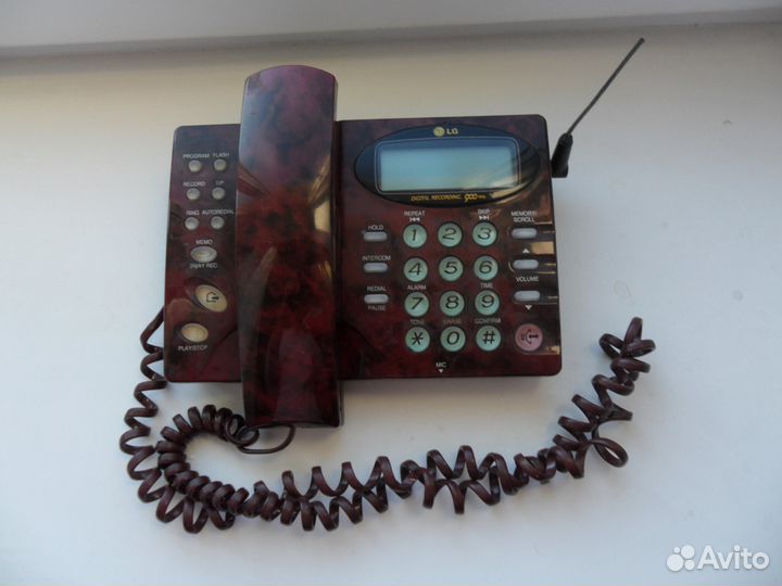 Ретро телефон LG GT-9720A