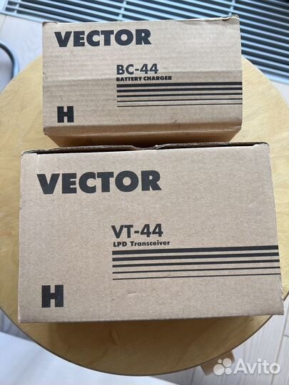 Рация vector vt 44