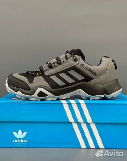 Кроссовки Adidas термо с 40 по 45 размеры