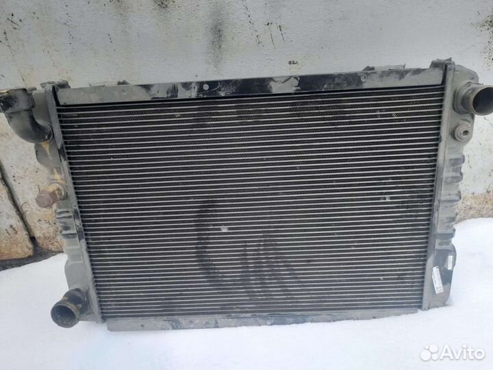 Радиатор на Волга 3102 универсал