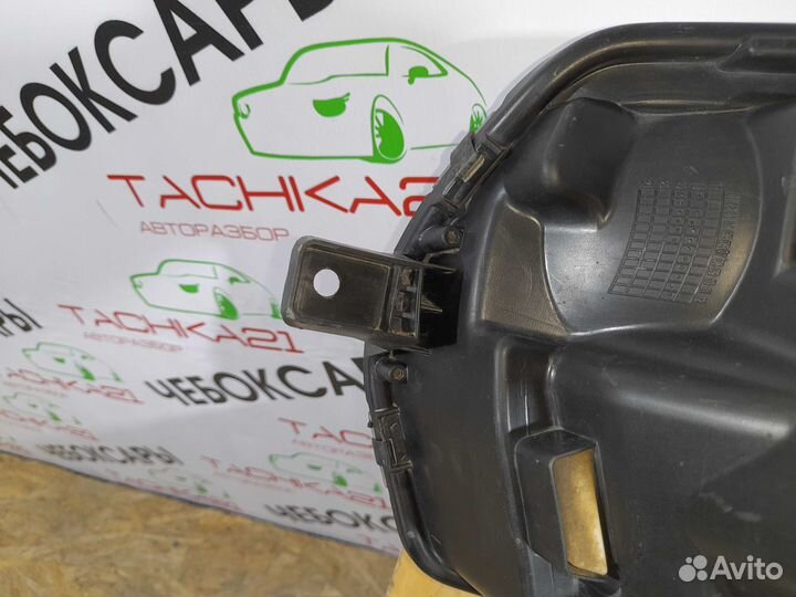 Фара правая Renault Logan 2 Sandero 2 (2018+)