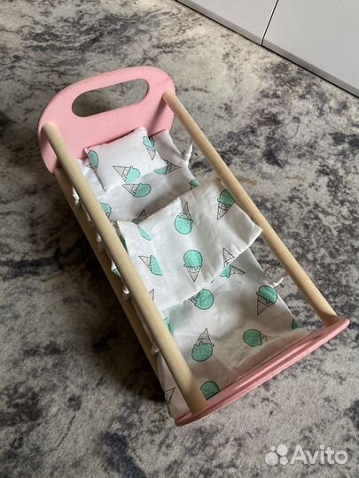 Кроватка для кукол