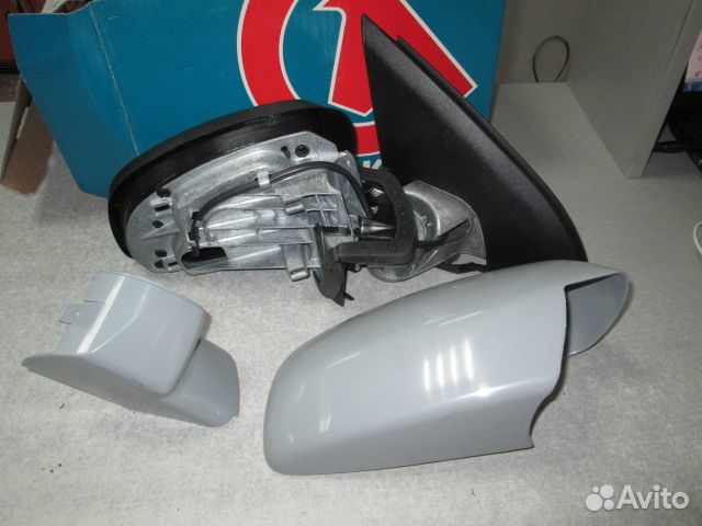 Зеркало правое электрическое