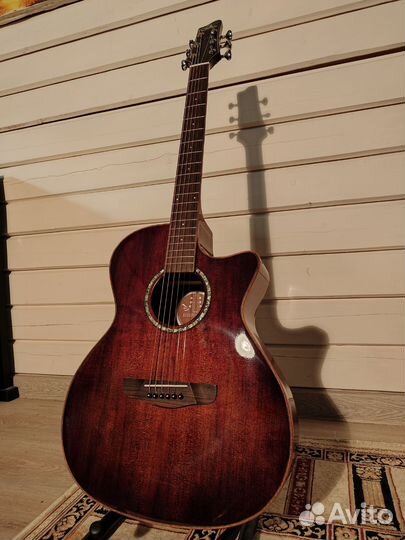 Акустическая гитара Sevillana, трансакустика