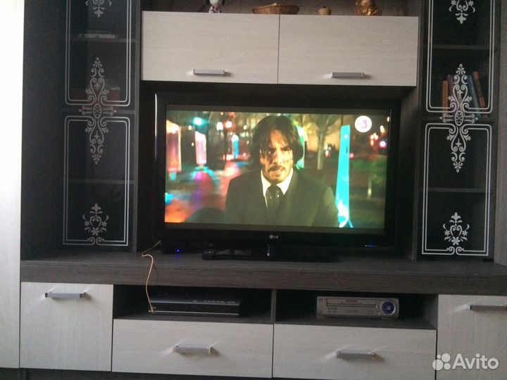 Телевизор