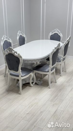 Стол и стулья комплект