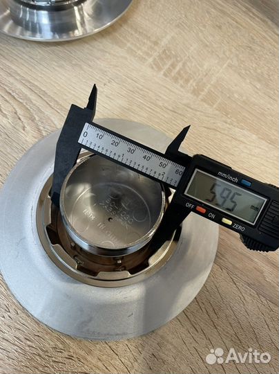 Колпак Mercedes AMG серебристый original 163 мм