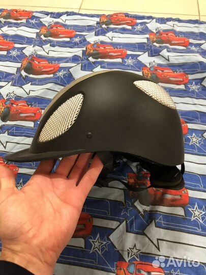 Защитный шлем