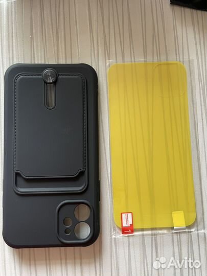 Чехол на iPhone 11 с карманом