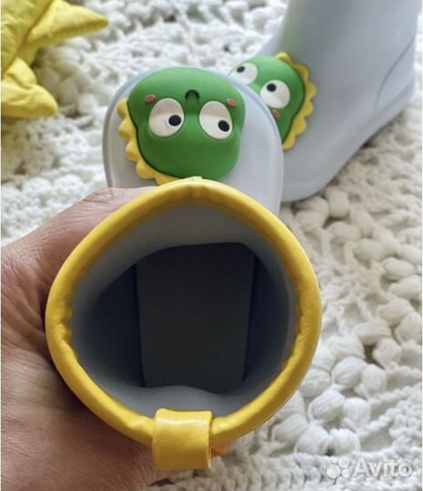 Продам детские вещи