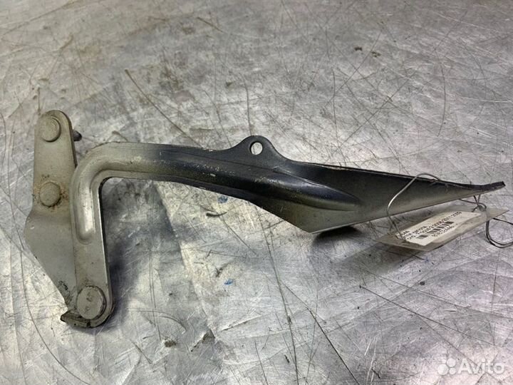 Петля капота левая ford Focus II 2008-2011