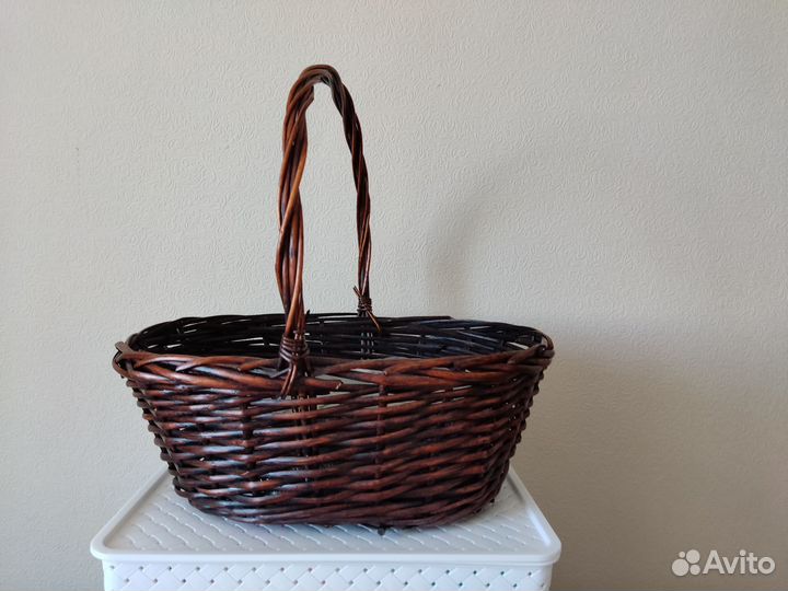 Корзина плетеная / Флористическая основа из пенопл