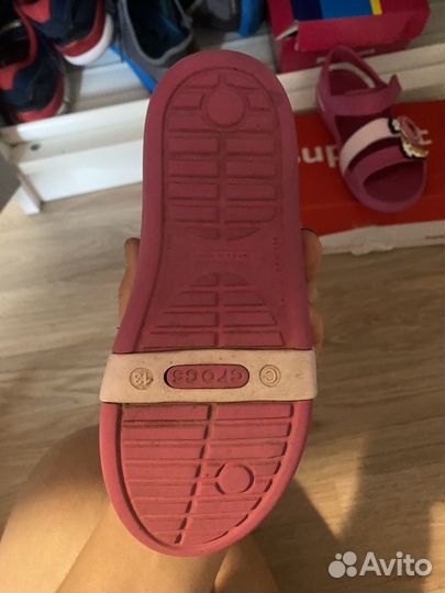 Сандалии crocs c13