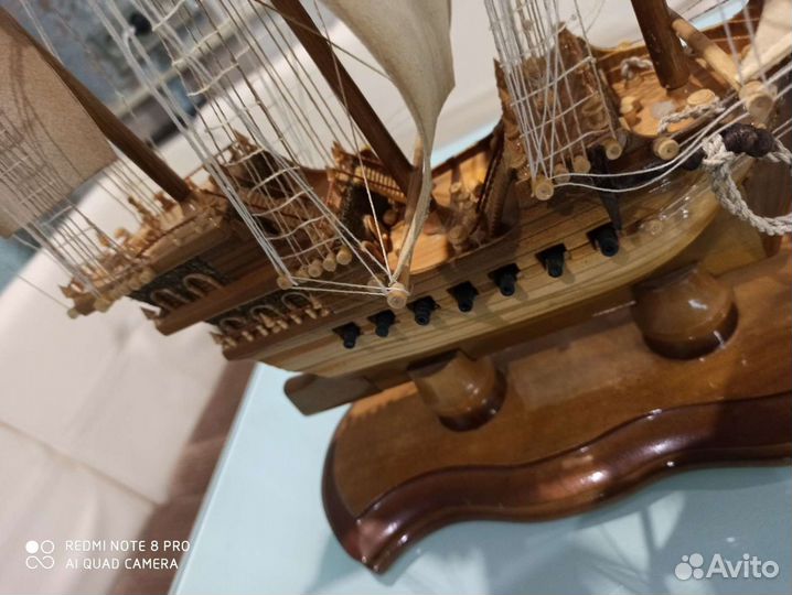 Модель корабля