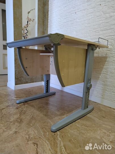 Растущая парта Деми