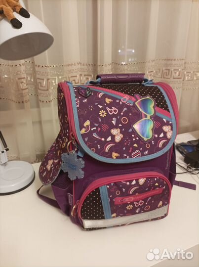 Ранец школьный с ортопедической спинкой