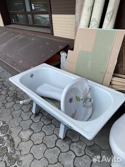 Ванна унитаз раковина бу