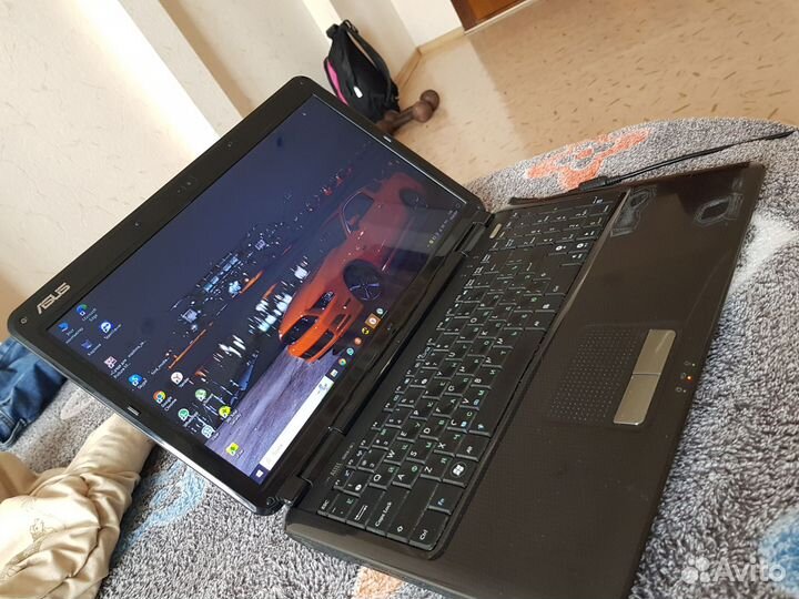 Ноутбук asus