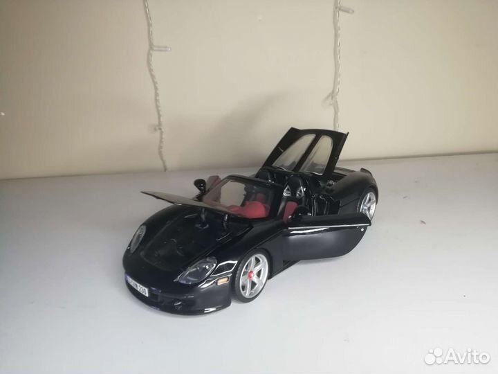 Модель Porsche Carrera GT 1:18 MotorMax