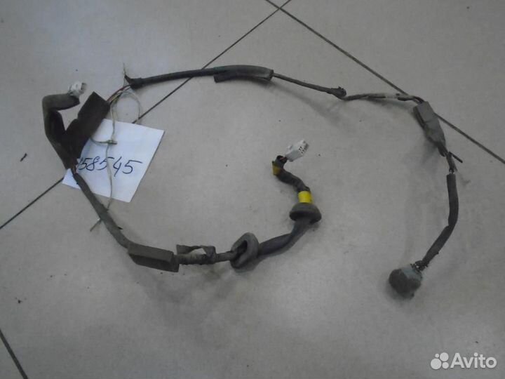 Проводка двери задней правой Toyota Carina E 1992