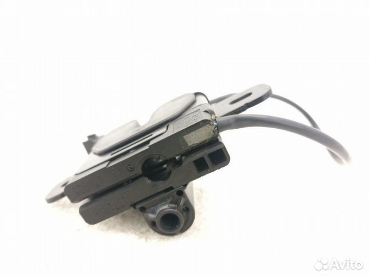 Замок капота левый Volvo V40