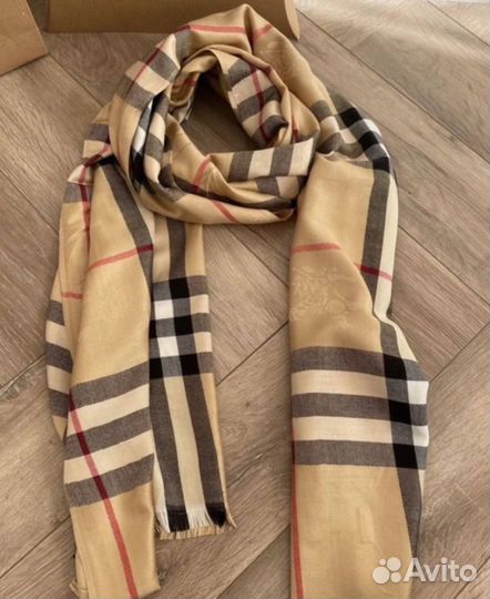 Шарф burberry