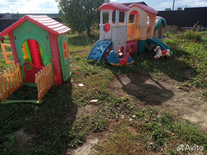 Детский игровой комплекс с горкой