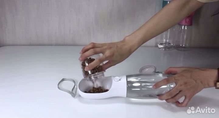 Переносная поилка-кормушка для собак и кошек